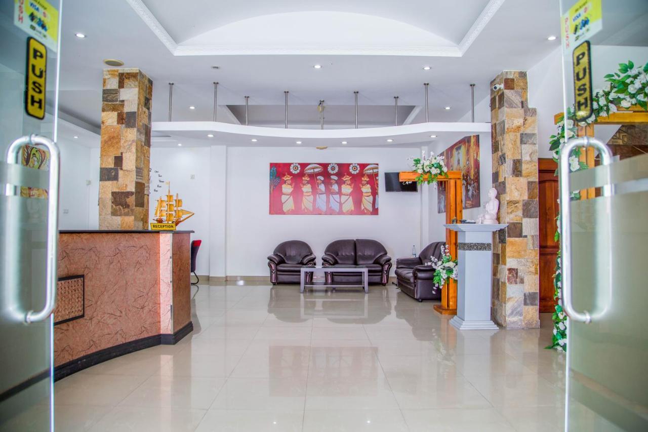 Remaco Hotel Minuwangoda Zewnętrze zdjęcie